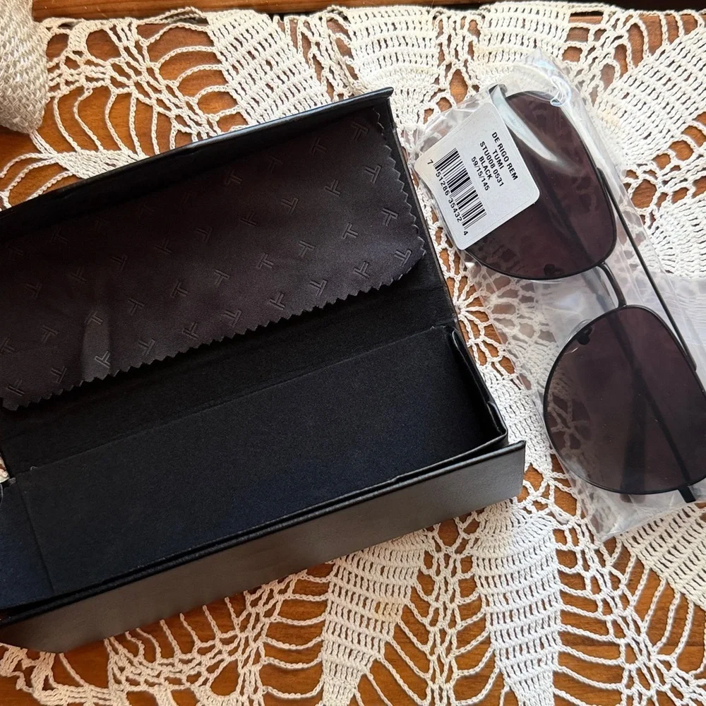 TUMI black aviator sunglasses